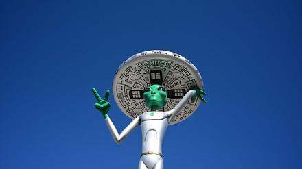 Eine Alien-Statue in Baker, Kalifornien auf dem Weg zur Area 51