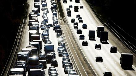 Vor allem im Verkehrsbereich soll CO2 einen Preis bekommen.
