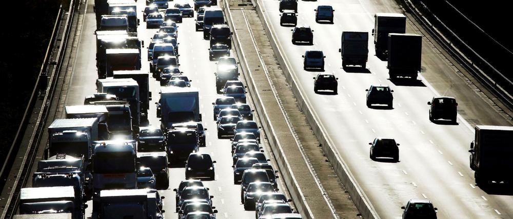 Vor allem im Verkehrsbereich soll CO2 einen Preis bekommen.