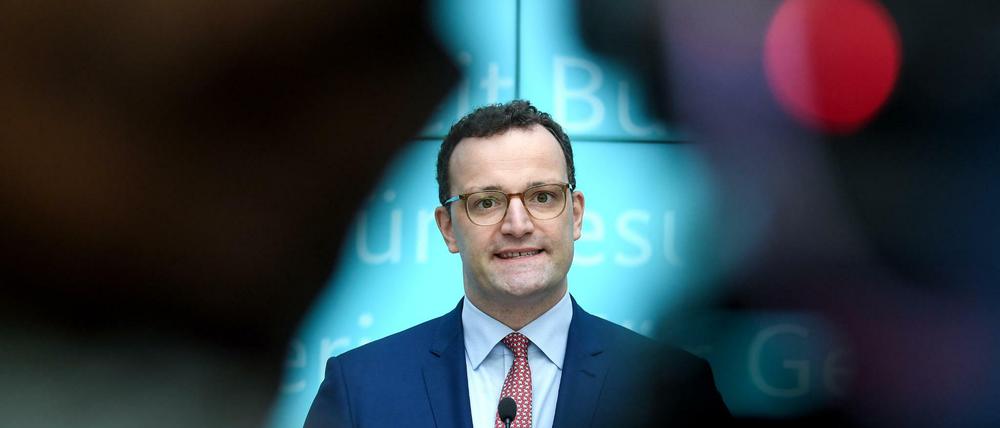 Ein Mann und ein Pieks: Jens Spahn (CDU) hat die Impfpflicht durchgesetzt.