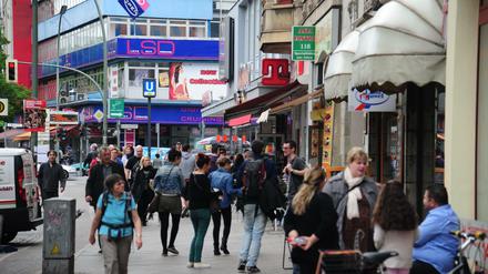 Noch hat die Potsdamer Straße mit ihren verschiedenen Gesichtern ein typisches Flair, ist aber von Gentrifizierung bedroht.