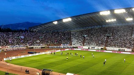 Das ist Hajduk. Die Gastgeber aus Split sind gegen maltesische Fischer ausgeschieden.