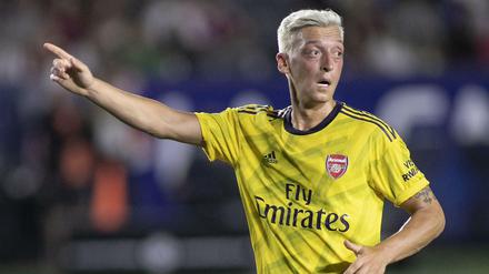 Mesut Özil trägt jetzt Rapinoe-Blond.