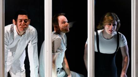 Von Moskau gesteuert. Kirill Serebrennikovs aus der Ferne inszenierter Festivalbeitrag "Outside" bei der 73. Ausgabe des Theaterfestivals von Avignon.