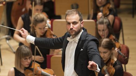 Dirigent: Jakub Chrenowicz 