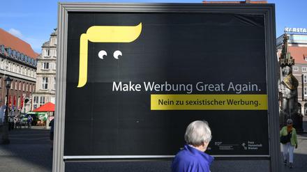 Ein Plakat gegen sexistische Werbung in Bremen.