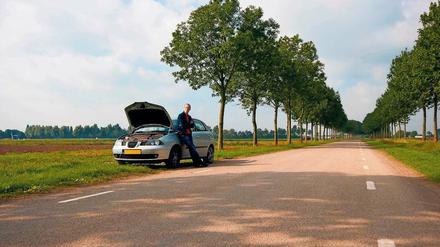 Damit ging alles los: Autoversicherer verständigen den Abschleppwagen und alarmieren die Werkstatt. Das Angebot an Servicediensten, die man versichern kann, ist seitdem ständig gewachsen. 
