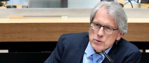 Zum ersten Mal seit zehn Jahren drohen im Haushalt wieder rote Zahlen.