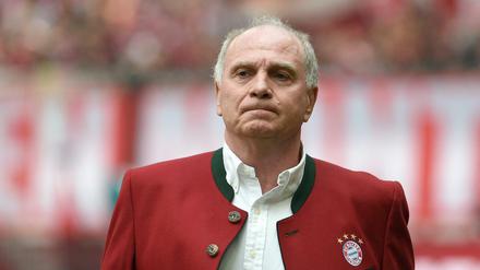 War's das jetzt doch? Die Amtszeit von Uli Hoeneß beim FC Bayern könnte bald vorbei sein. im Stadion.