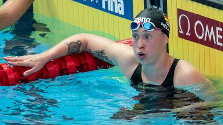 Geschafft. Sarah Köhler atmet nach ihrer Leistung über 1500 Meter Freistil aus.
