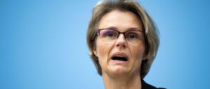 Anja Karliczek (CDU) muss im Bildungsausschuss Stellung beziehen.