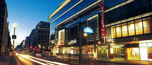 Topadresse. Seit 1996 residieren die Galeries Lafayette in der Friedrichstraße. 