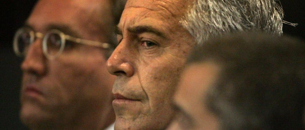 Jeffrey Epstein im Jahr 2008 in Florida vor Gericht.