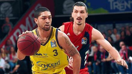 Bleibt am Ball. Spielmacher Peyton Siva (l.) verlängerte bei Alba Berlin.