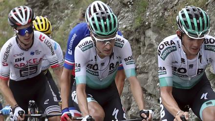 Er will mehr. Emanuel Buchmann (m.) überzeugte bei der Tour de France.