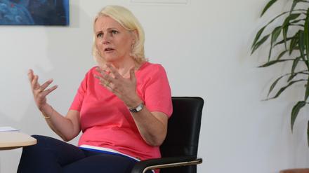 Regine Günther trat im Juni den Grünen bei und war vorher parteilos. Seit Dezember 2016 ist sie Verkehrssenatorin.