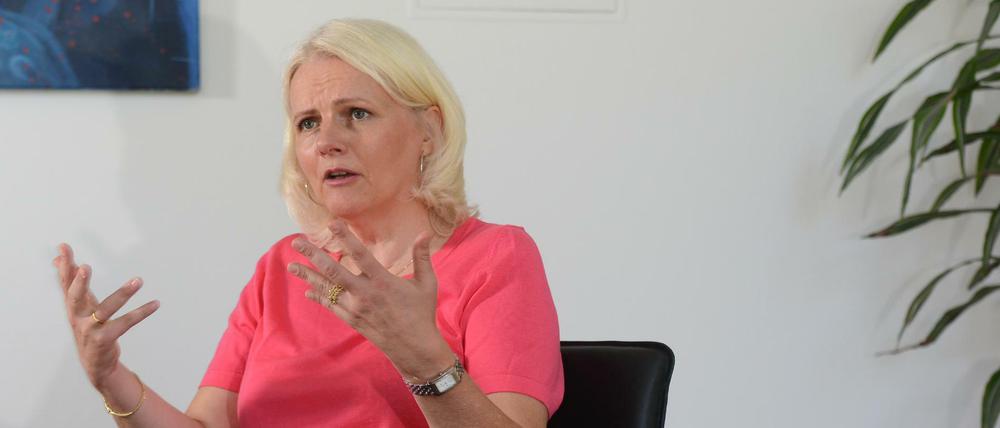 Regine Günther trat im Juni den Grünen bei und war vorher parteilos. Seit Dezember 2016 ist sie Verkehrssenatorin.