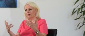 Regine Günther trat im Juni den Grünen bei und war vorher parteilos. Seit Dezember 2016 ist sie Verkehrssenatorin.