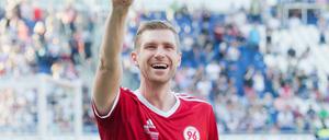 Per Mertesacker feierte im Oktober 2018 sein Karriereende mit einem großen Abschiedsspiel in Hannover.