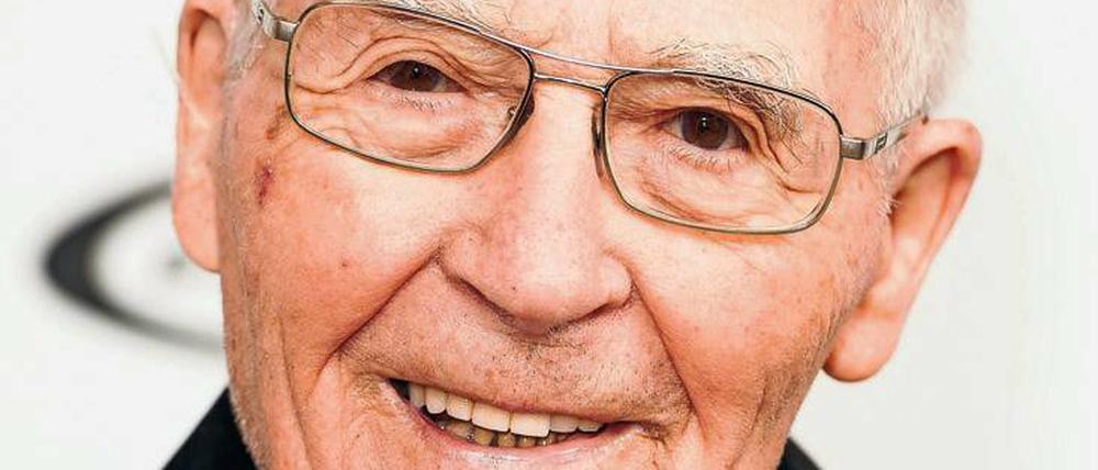 Gaiaist James Lovelock sieht die Erde und ihre Biosphäre als Organismus. 