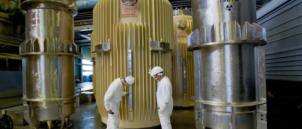 Arbeiter der Atomanlage Majak in der Wiederaufbereitungsanlage abgebrannter Brennelemente. (Archivbild)