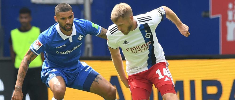 Elfmeterheld. Hamburgs Aaron Hunt (r.) erzielte den späten Ausgleich.
