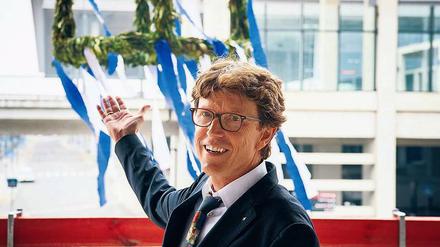 Flughafenchef Engelbert Lütke Daldrup beim Richtfest des zweiten Terminals. 
