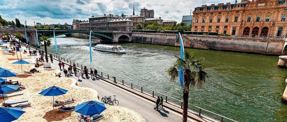 Einst fuhren an der Seine 43.000 Autos am Tag. Heute sonnen sich hier Pariser und Touristen.