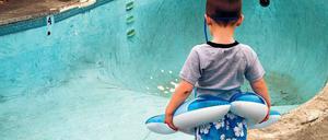 Planschen verboten. Baustellen am Urlaubsort gehören zu den häufigsten Ärgernissen in den Ferien. 