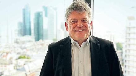 Jupp Legrand ist Geschäftsführer der www.otto-brenner-stiftung.de. Die OBS vergibt den Otto-Brenner- Preis für kritischen Journalismus und veröffentlicht medienkritische Studien.