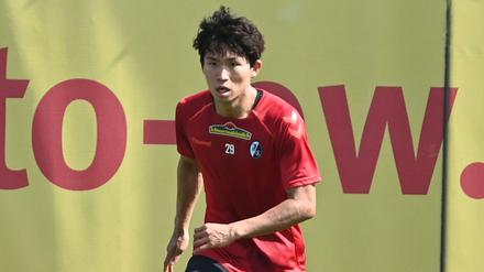 Neue Perspektiven. Jeong Woo-Yeong ist jetzt im Schwarzwald am Ball.