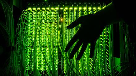 Macht Deutschland sich erpressbar, wenn sensible Daten aus US-amerikanischen Servern liegen?