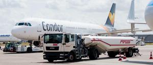 Gegenwärtig tanken Flugzeuge in der Regel noch herkömmliches Kerosin.