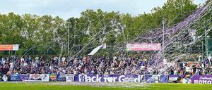 Zu früh gefreut? Die Fans von Tennis Borussia feierten beim Spiel gegen Tasmania auch ihren Sieg gegen Jens Redlich.