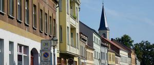 In enormem Tempo machen Firmen in Zossen auf und wieder dicht. Amtsschreiben lassen sich häufig kaum mehr zustellen. 