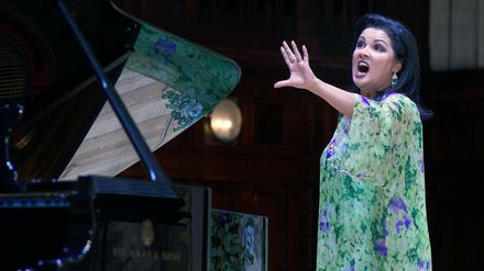 Anna Netrebko bei einem Auftritt in Prag.
