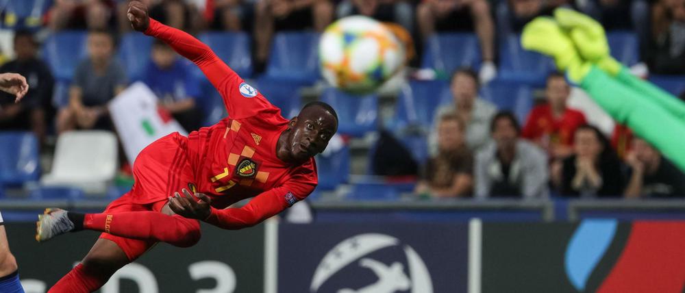 Voll fokussiert. Dodi Lukebakio bringt die Empfehlung einer ausgesprochen starken Bundesliga-Saison in Düsseldorf mit. 