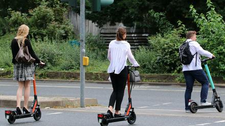 Der Verkehr von E-Tretrollern stellt viele europäische Großstädte vor Verkehrsprobleme. 