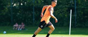 Nie mehr Zweite Liga. Erik Thommy stieg mit Stuttgart ab, wurde aber an die Fortuna verliehen.