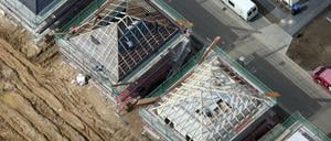 Bauboom. Dort in Brandenburg, von wo aus Berlin gut per Bahn zu erreichen ist, wird gebaut wie lange nicht.