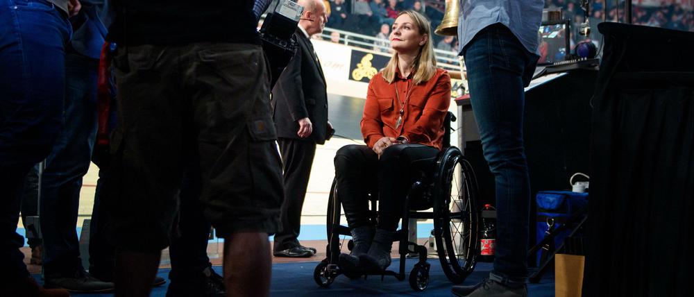 Rückkehr aufs Rad. Kristina Vogel feiert ein kleines Comeback nach ihrem schweren Unfall.
