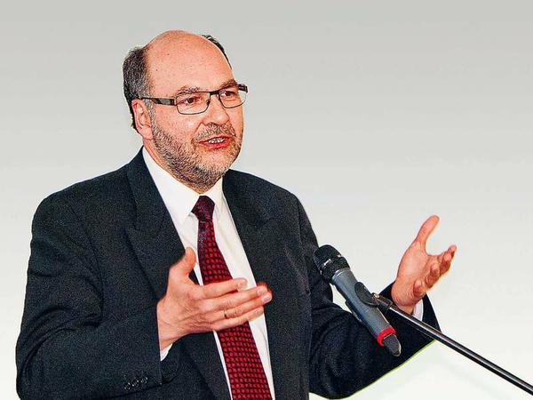 Martin Sternberg, Professor für Physik an der Hochschule Bochum, Vorsitzender des FH-Graduierteninstituts NRW und Mitglied des Wissenschaftsrats.