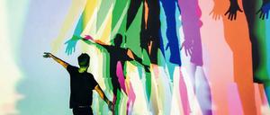 Tanz den Schatten. Die Installation "Your uncertain shadow (colour)" von 2010.