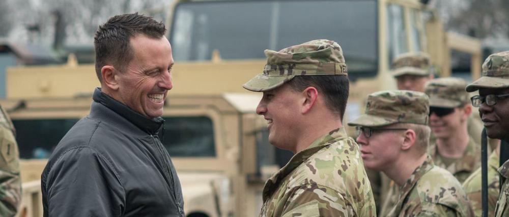 US-Botschafter Richard Grenell (M.) in der Clausewitz-Kaserne mit Soldaten der US-Armee (Archiv)