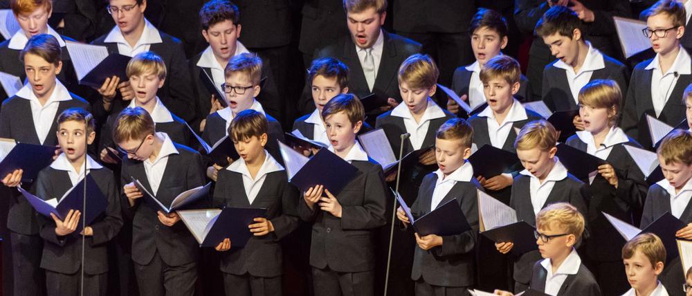 Der Dresdner Kreuzchor ist einer der ältesten Knabenchöre der Welt.