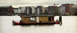 Hausboot auf dem Rummelsburger See.