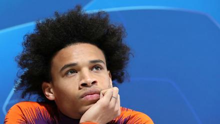 Wie geht die Karriere weiter? In jedem Fall bei Leroy Sané erst einmal in der Reha.