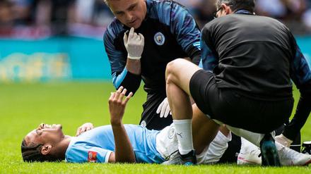 Leroy Sané hat sich im Spiel gegen Liverpool eine Kreuzbandverletzung zugezogen.