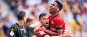 Der letzte Schrei. Im DFB-Pokal bezwang Bayer Leverkusen mit Kevin Volland (l.) und Wendell Aachen.