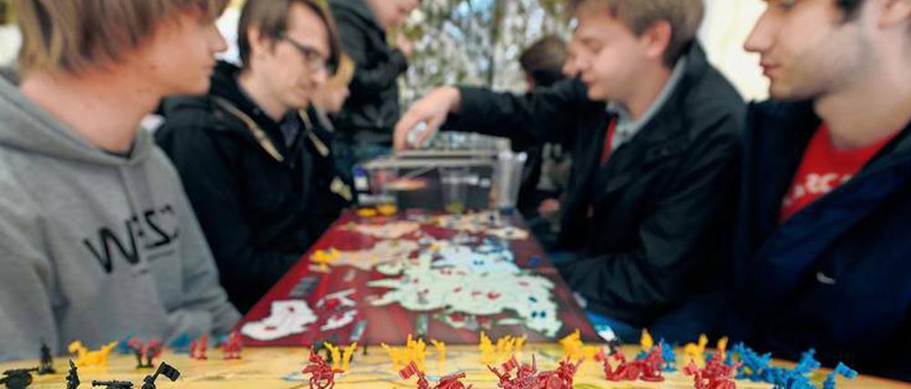 „Risiko“. Das Simulationsspiel dieses Namens wurde millionenfach verkauft – und war zeitweise von der Bundesprüfstelle für jugendgefährdende Schriften indiziert.
